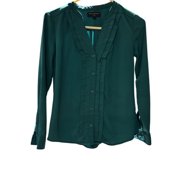 Banana Republic Green Button Down Shirt - Picture 1 of 6